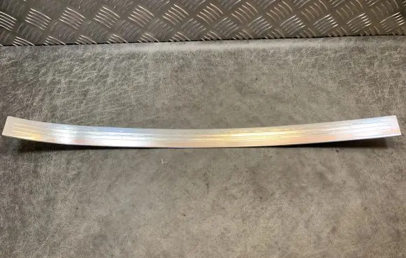 Mercedes-Benz S W221 Side skirt rear trim A2216801935