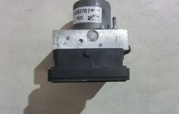 Chrysler Pacifica ABS Pump 68222745