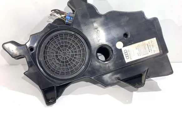 Audi A3 S3 8P Subwoofer speaker 8P3035382