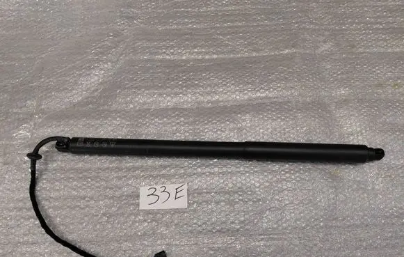 Porsche Panamera (971) Shock absorber/damper mounting bracket 971827851G 09S220923 A1712878