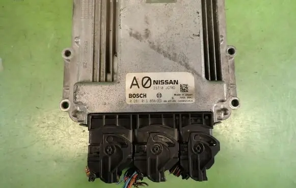 Nissan X-Trail T31 Engine control unit/module ECU