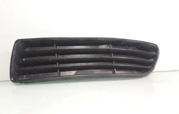 Audi A4 S4 B5 8D Front bumper lower grill