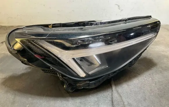 Volvo XC40 Headlight/headlamp 32404668 P32404668