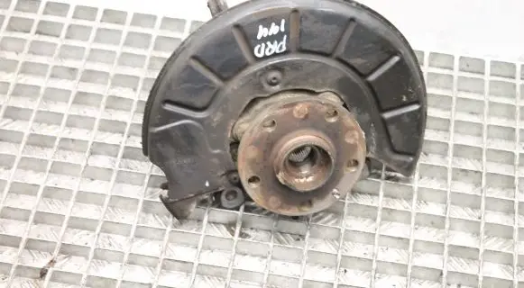 Skoda Superb B6 (3T) Front wheel hub