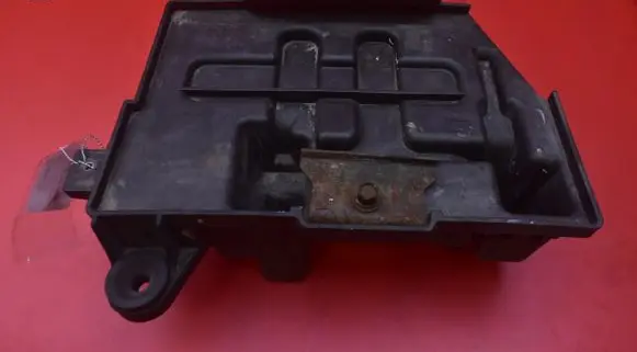 Battery box tray