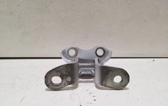 Toyota Yaris Cross Front door lower hinge 