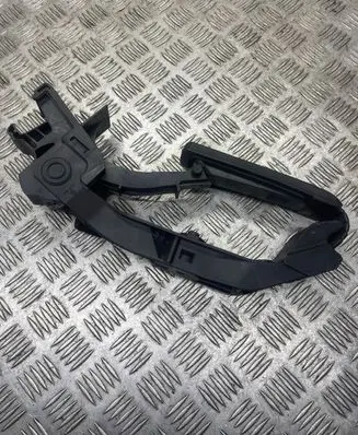Mercedes-Benz E W211 Accelerator throttle pedal A2113010001 1293010382