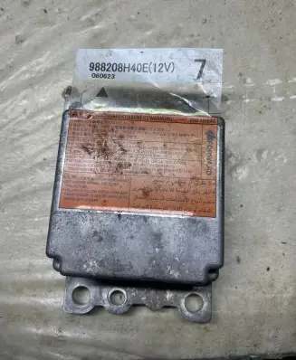 Nissan X-Trail T30 Airbag control unit/module 988208H40E 060623
