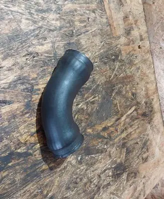 BMW 5 E39 Intercooler hose/pipe 2247903 2247903F 11612247903F