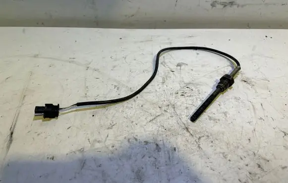 Mercedes-Benz C W203 Exhaust gas temperature sensor A0051531128