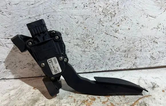 Opel Signum Accelerator throttle pedal 9186724