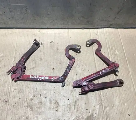 Mercedes-Benz W123 Engine bonnet/hood hinges 