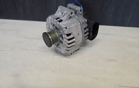 BMW M5 F90 Generator/alternator 7852129