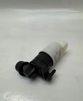 Renault Megane II Windscreen/windshield washer pump 8200067015
