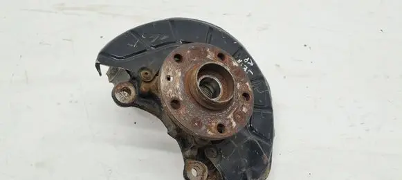 Volkswagen Jetta VI Front wheel hub 1K0615311