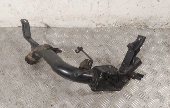 Toyota Corolla Verso AR10 Intercooler pipe mounting bracket 1736127070