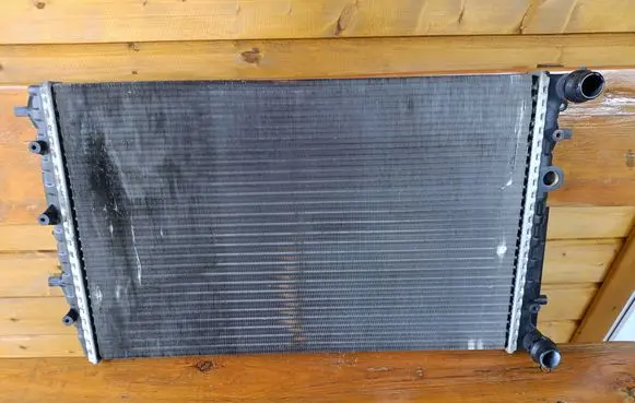 Coolant radiator