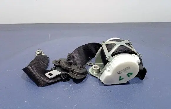 BMW 3 F30 F35 F31 Front seatbelt 34078320D