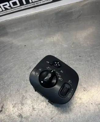 Mercedes-Benz C W203 Light switch A2035450604