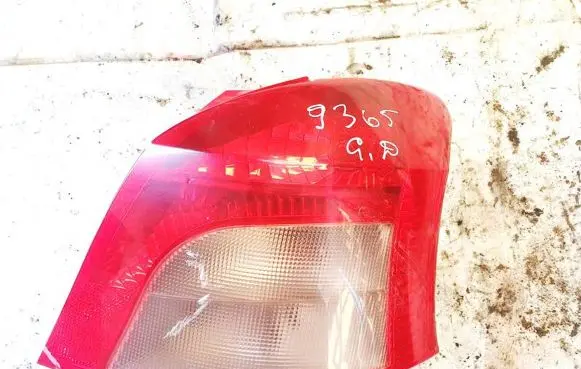 Toyota Yaris Rear/tail lights