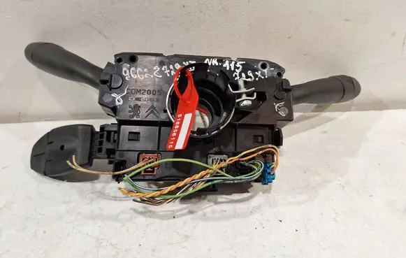 Peugeot 308 Indicator stalk 96628729XT