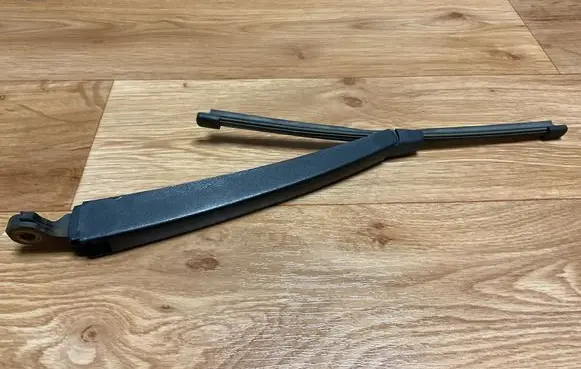 Volkswagen PASSAT B6 Rear wiper blade PL1804