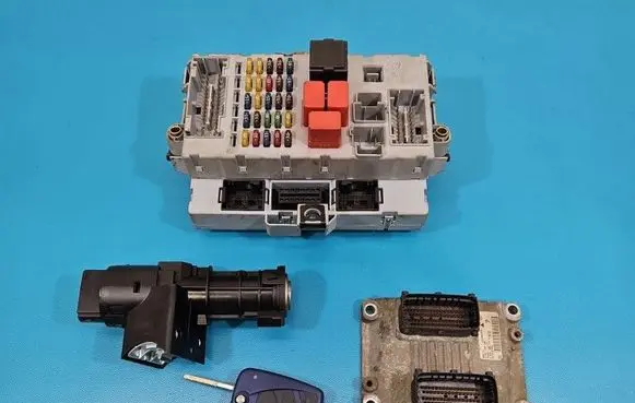 Fiat Idea Engine control unit/module ECU 0261208206 IMPRK1577910