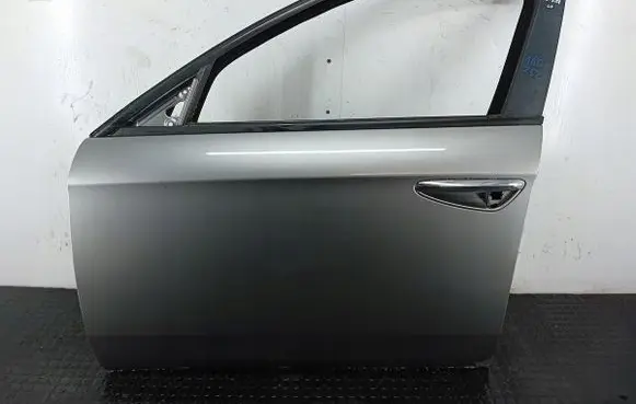 Alfa Romeo 159 Front door