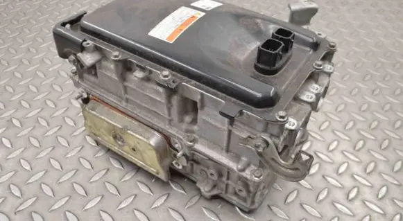 Toyota Prius (XW50) Voltage converter inverter G920047260