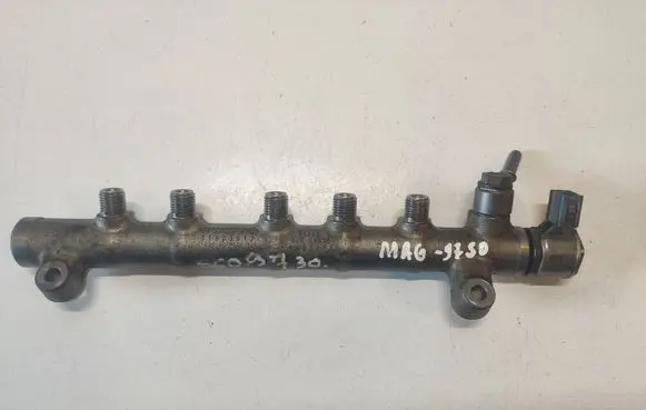 Volvo S60 Fuel main line pipe 31303612