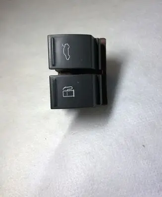 Volkswagen PASSAT B6 Fuel tank opening switch 3C0959903B
