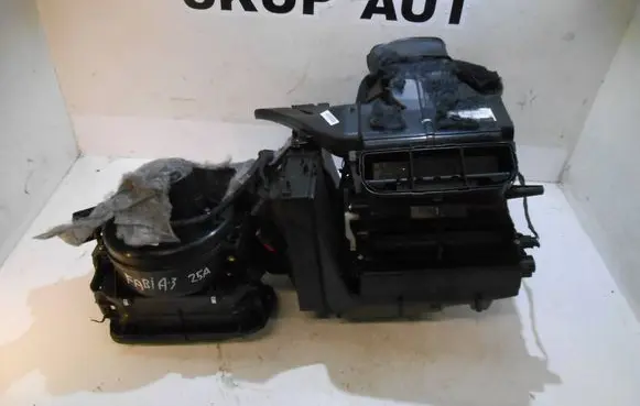 Skoda Fabia Mk3 (NJ) Interior heater climate box assembly 6V1820001G