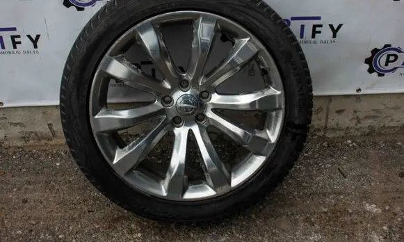 Chrysler 300C R20 alloy rim 5PQ14TRMAB
