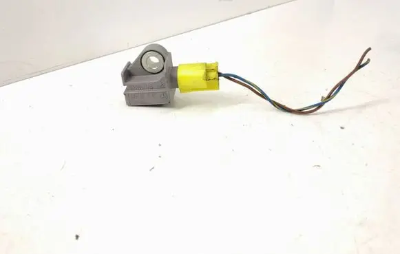 Mercedes-Benz C W204 Airbag deployment crash/impact sensor 2048201985 2128204926