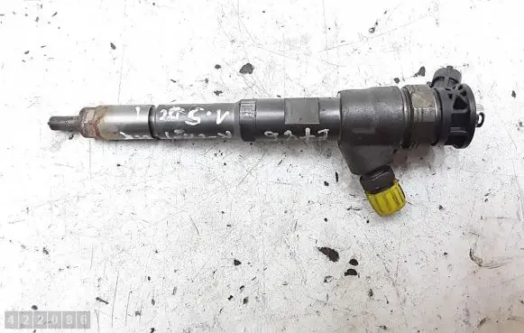 Renault Captur Fuel injector 0445110652