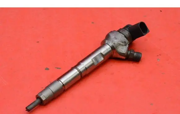 Volkswagen PASSAT CC Fuel injector 04L130277AC