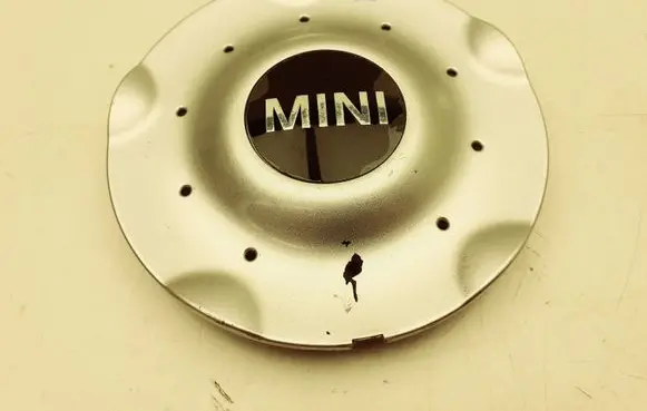 Mini One - Cooper R50 - 53 Wheel nut cap/cover 