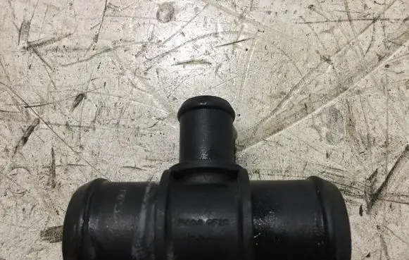 Land Rover Range Rover L405 Engine coolant pipe/hose PA66GF30