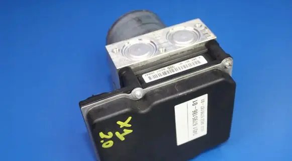 BMW X1 E84 ABS Pump 6795186