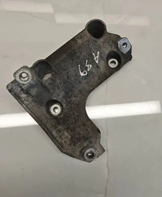 BMW 1 E81 E87 A/C compressor mount bracket 7505980 24168110