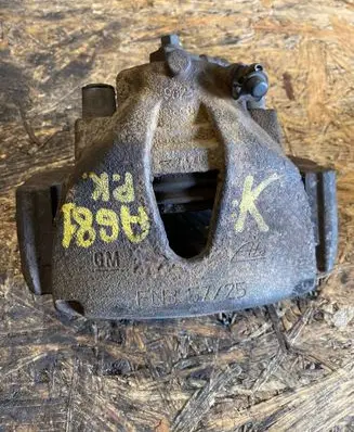 Opel Zafira B Front brake caliper 11819000671 FN35725 9823