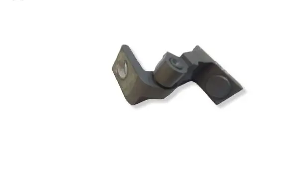 Audi A1 Front door lower hinge 8W0831403A A046575