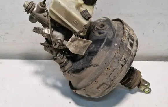 Mercedes-Benz C W204 Brake booster A0054304730 03784920014