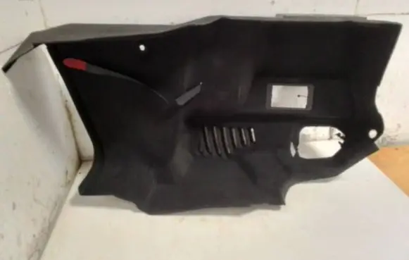 Alfa Romeo 159 Trunk/boot side trim panel
