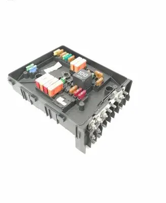 Volkswagen PASSAT B6 Fuse module 1K0937125
