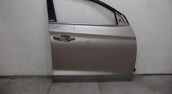 Hyundai Tucson TL Front door