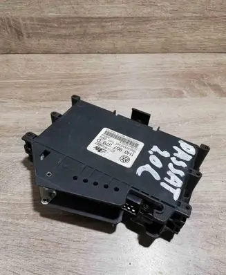 Volkswagen PASSAT B4 ABS control unit/module 1H0907379D
