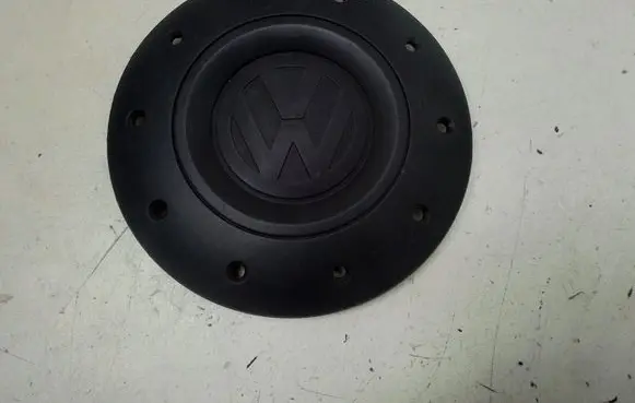 Volkswagen Transporter - Caravelle T5 Original wheel cap 7H0601151B