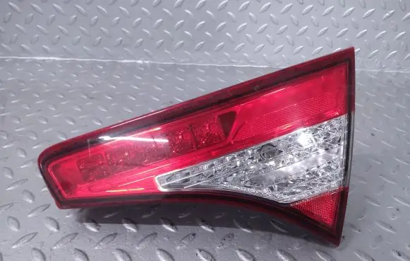 KIA Optima Tailgate rear/tail lights 924142T120
