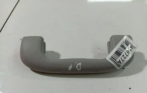Opel Zafira B Front interior roof grab handle 